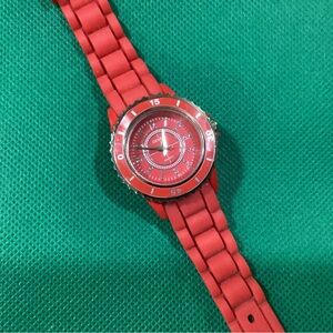 Red Dive Watch with Rubber Strap